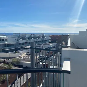 https://new-and-cosy-apartment-in-la-tejita.tenerifehoteles.net