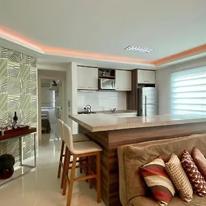 https://apartamento-para-5-pessoas-na-praia-de-4-ilhas.santa-catarina-brasil.com
