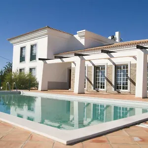 https://quinta-da-esteva.hotelaalgarve.com